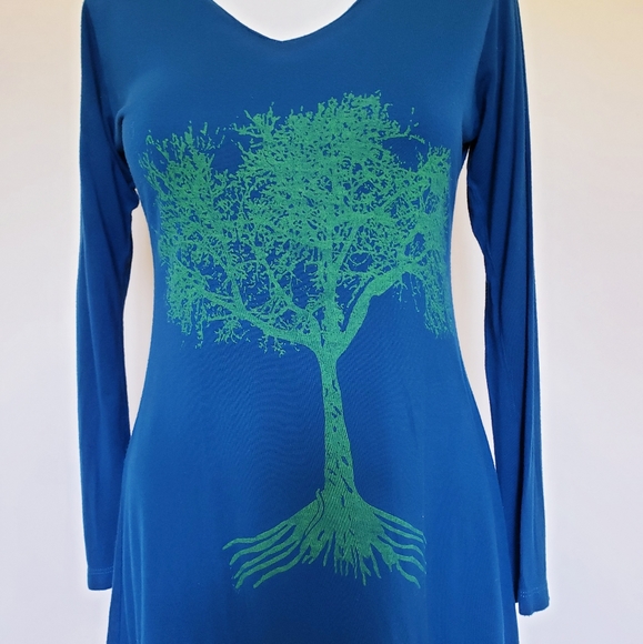 Yakn Yeti Long Sleeved Tree of Life Tunic Top - Picture 4 of 4